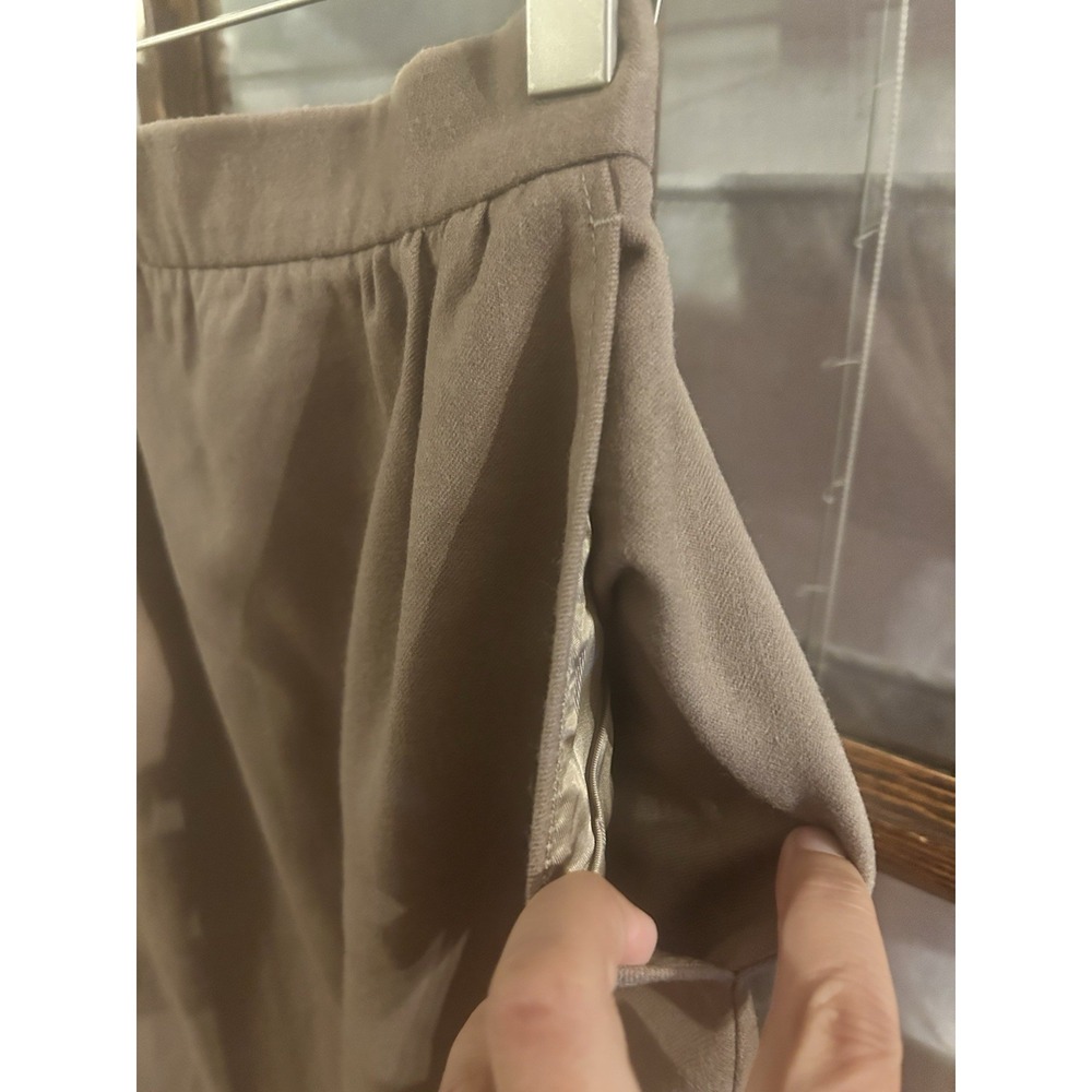 Burberry's Beige Tan Solid Lined Pleated Knee Length Skirt Size 6 Pure Wool - Picture 3 of 13